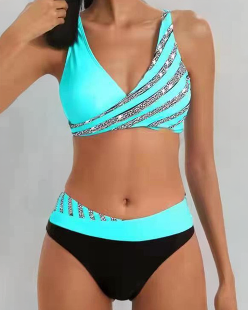 Tereza - Tisknuté bikiny v teplých tónech